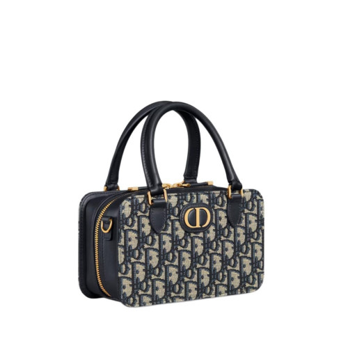 Dior 30 Montaigne mini doctor bag