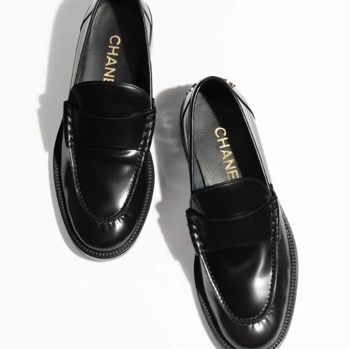 CHANEL Back to Colage Backlogo Lauper