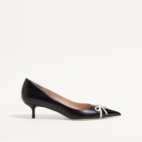 Valentino Garavani Bepointy patent leather and kidskin pump