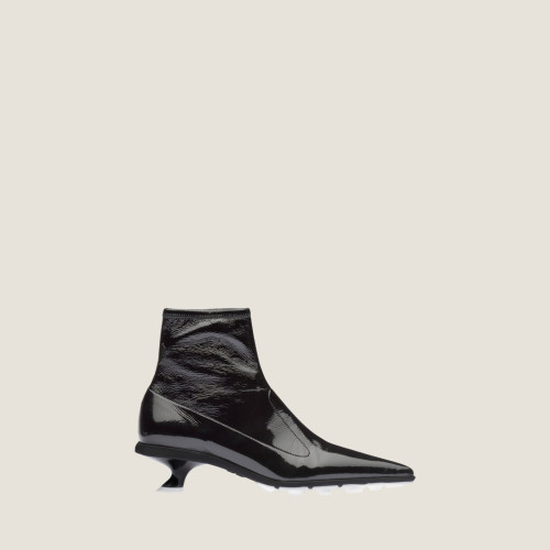 Miu Miu STRETCH NAPLAK LEATHER POINT-TOED ANKLE BOOTIES WITH KITTEN HEEL 45CM