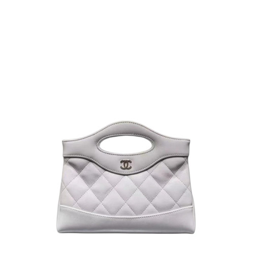 CHANEL CLUTCH WITH CHAIN