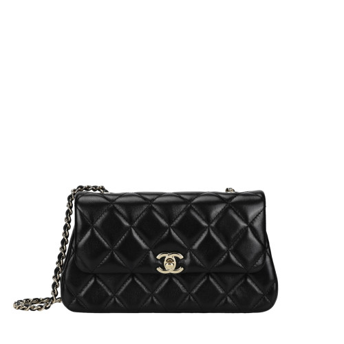 CHANEL CLUTCH WITH CHAIN