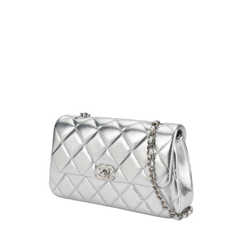 CHANEL CLUTCH WITH CHAIN