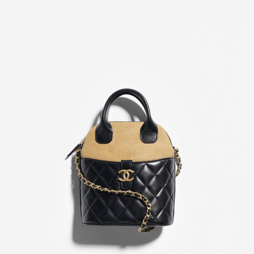 CHANEL CLUTCH WITH CHAIN