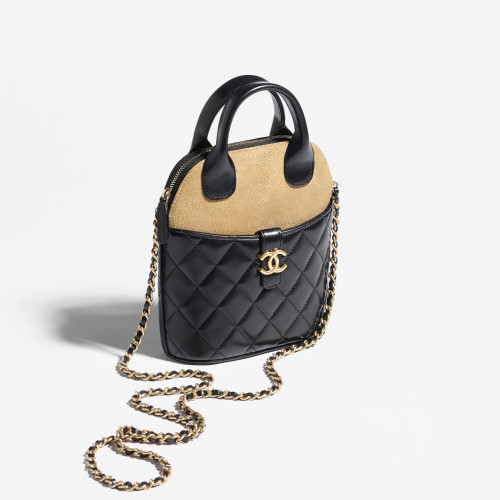 CHANEL CLUTCH WITH CHAIN