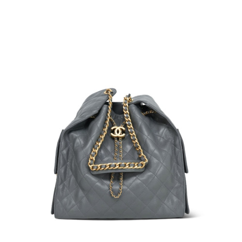 CHANEL 25 medium handBAG