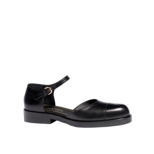 CHANEL Mary Jane Shiny shoes