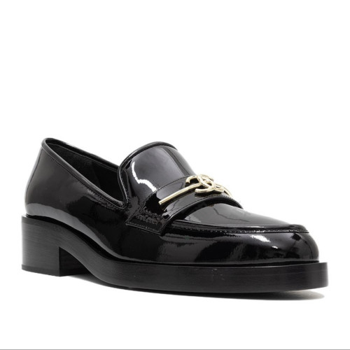 CHANEL CC Logo Paintings Leather Loafers