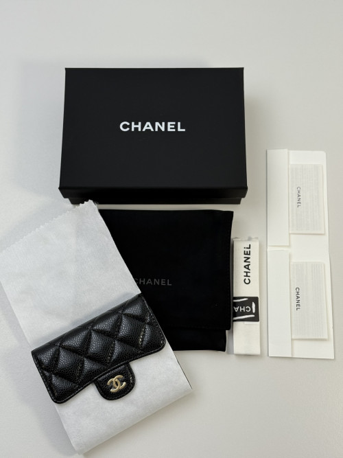 이X희님 샤넬 반지갑 금장