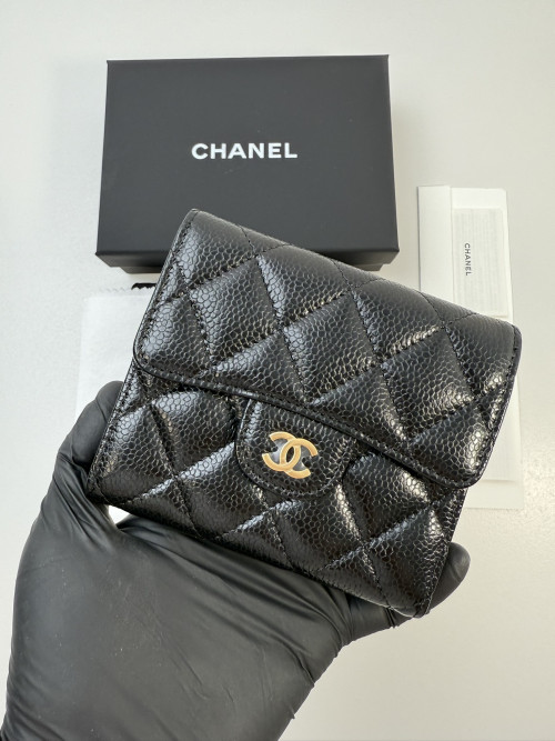 이X희님 샤넬 반지갑 금장