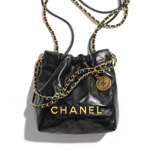 CHANEL 22 mini handbag