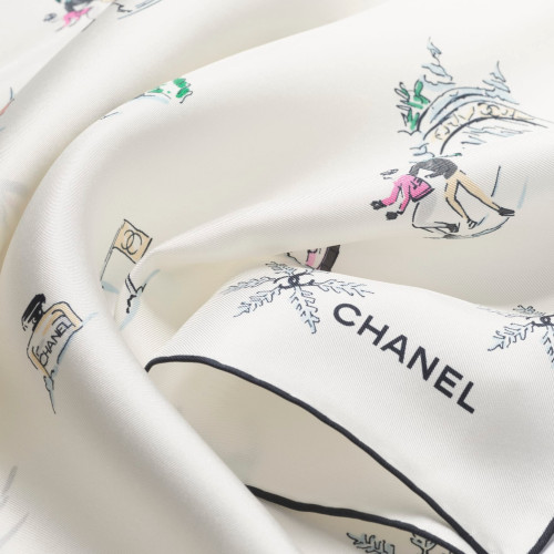 CHANEL COCO NEIGE 2025/26 COLLECTION BANDANA Silk Twill Ecru Multicolor & Black
