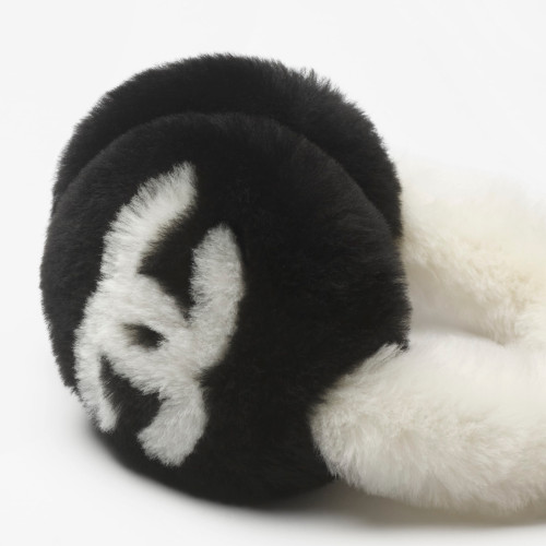 CHANEL COCO NEIGE 2025/26 COLLECTION EARMUFFS Shearling Lambskin Black & Ecru