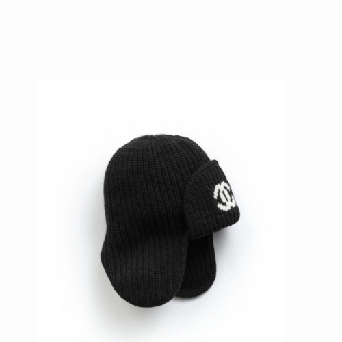CHANEL Hat Cashmere Black White